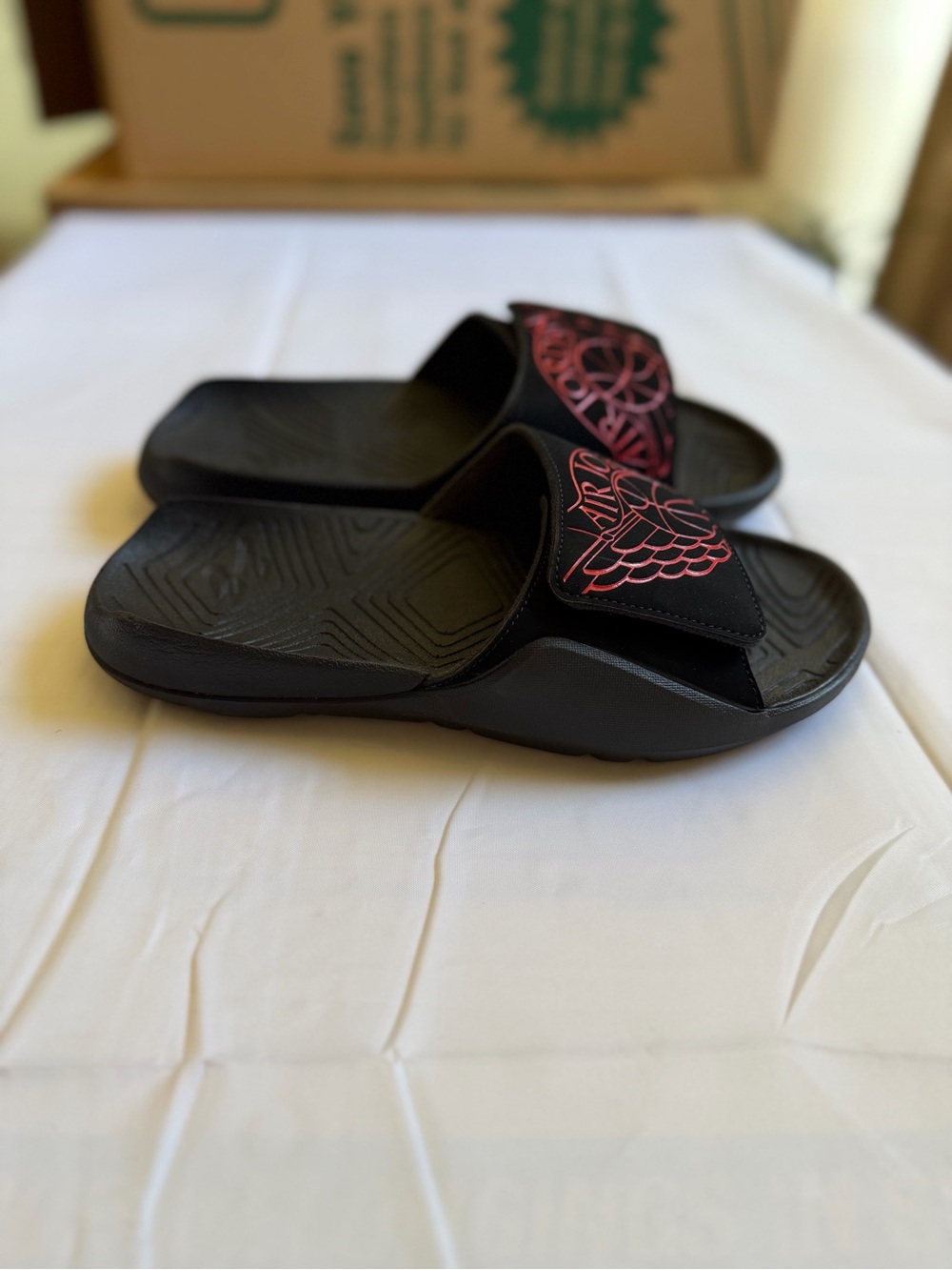 Jordan hydro 7 slide new with original box